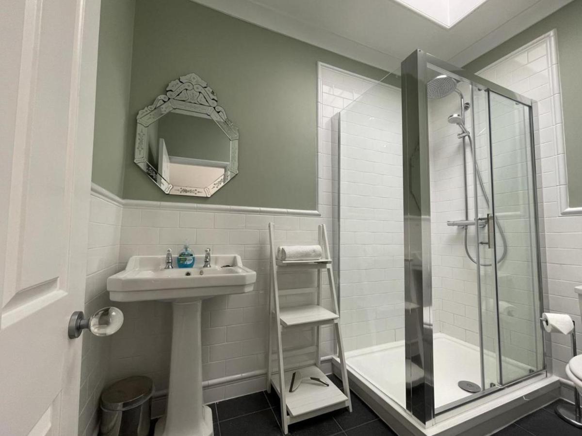 Regency Apartment - Marine Square By Crown Gardens Holiday Homes Μπράιτον Εξωτερικό φωτογραφία